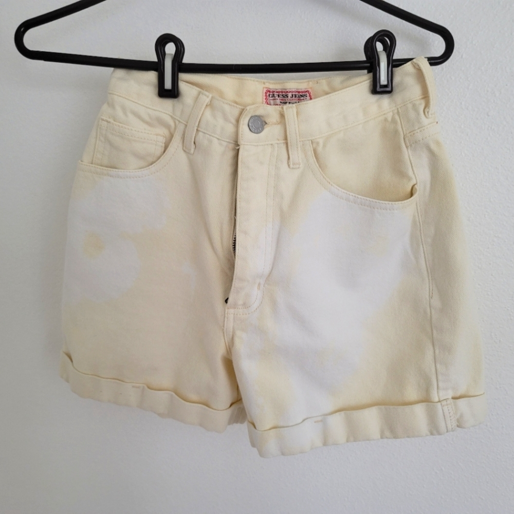 GUESS CLOUD PATTERN SHORTS